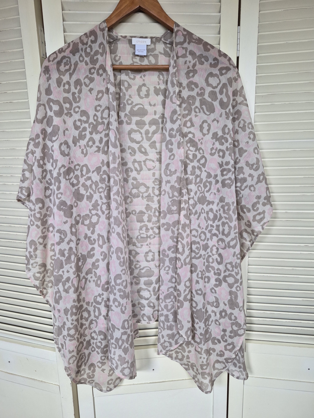 Chicos Pink and Taupe Leopard Print Ruana Wrap One Size Fits All